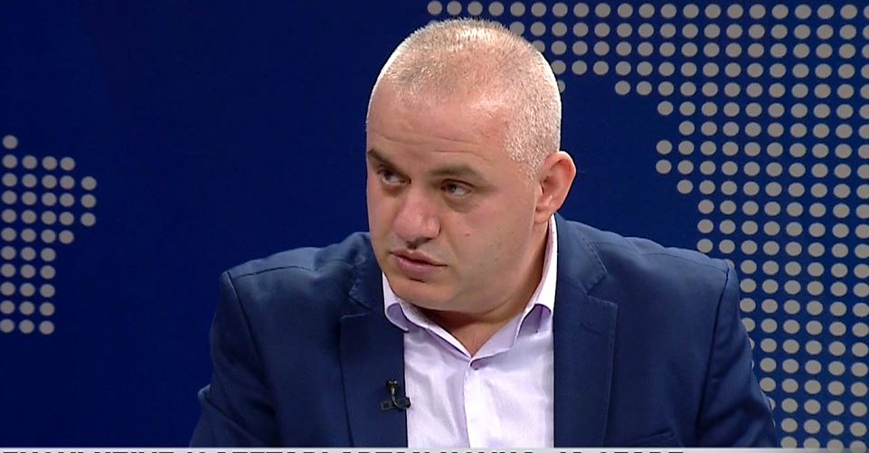 Артан Ходжа