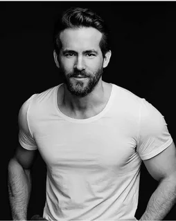 Райан Рейнольдс