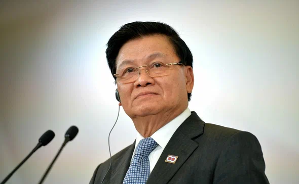 Тхонглун Сисулит