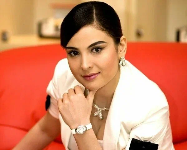 Маниза Давлатова