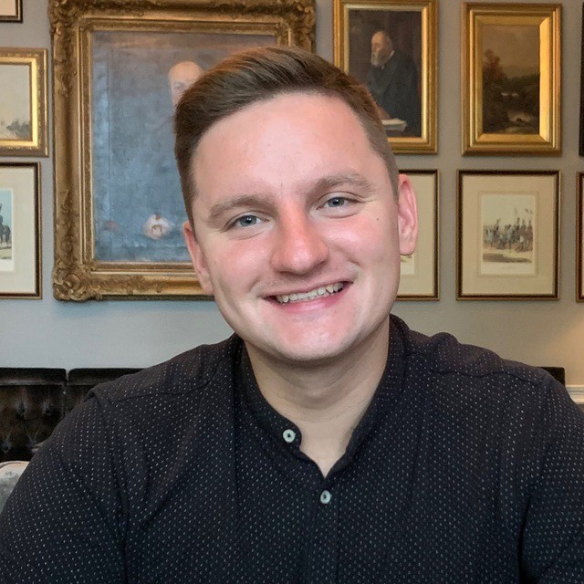 Александр Емельянов