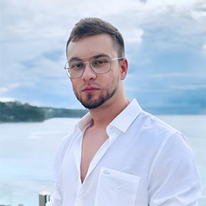 Александр Бондаренко