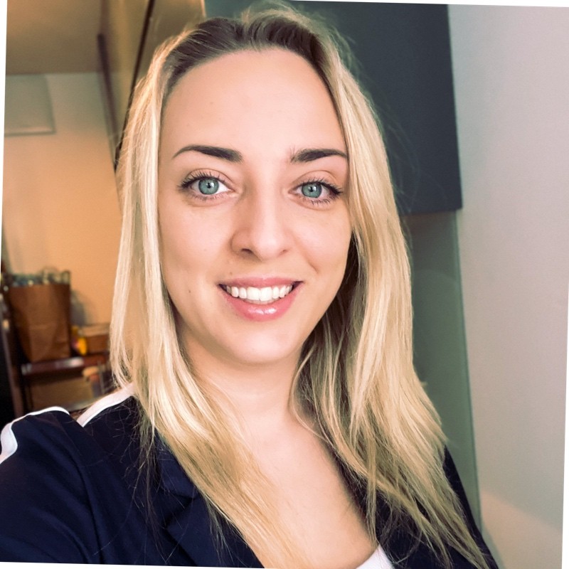 Алена Журик