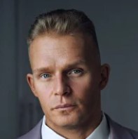 Андрей Ермолаев