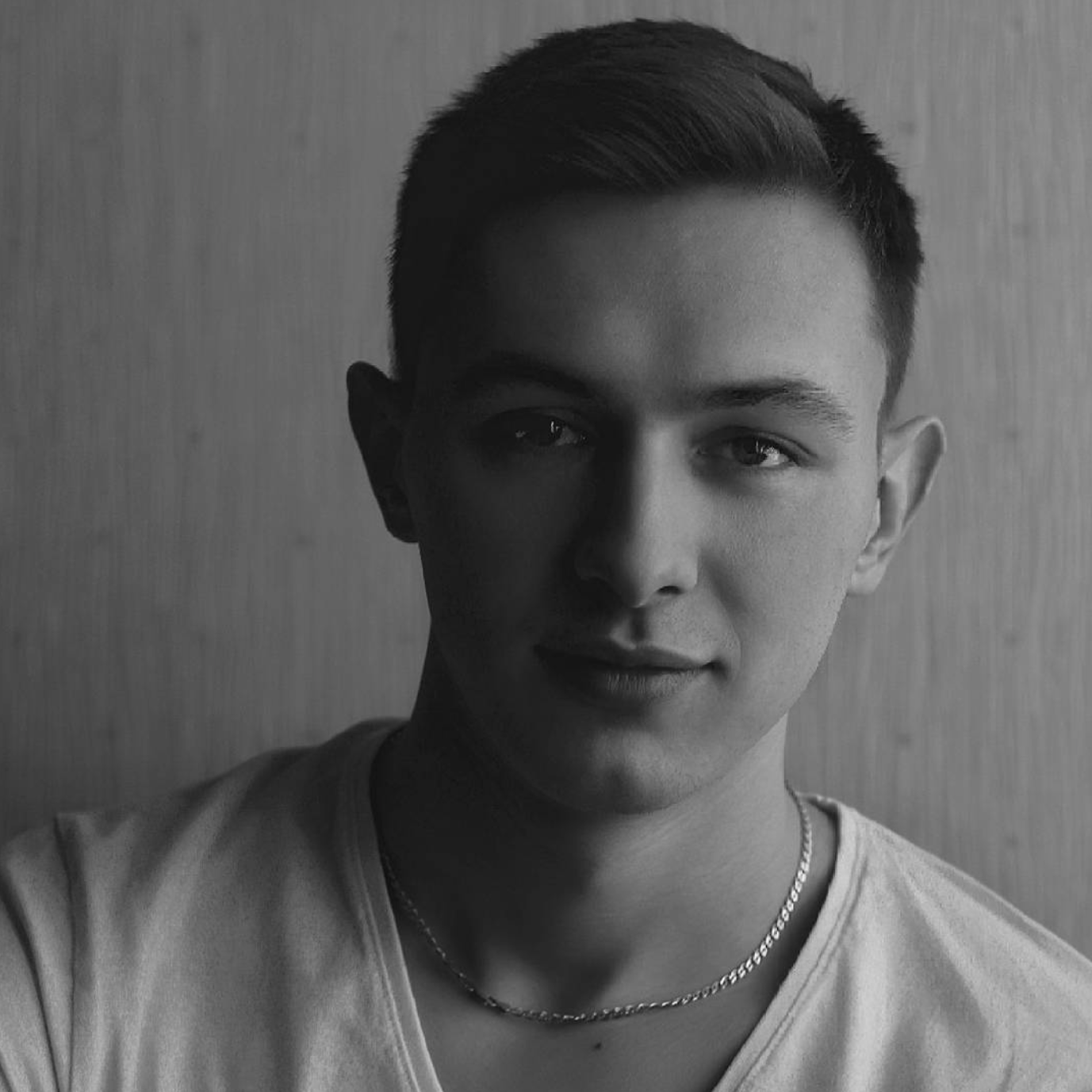 Антон Петинов