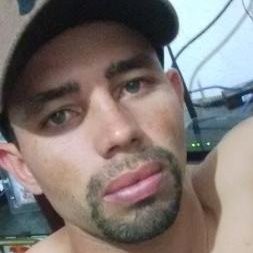 Антонио Соарес