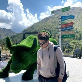 Артур Капаров