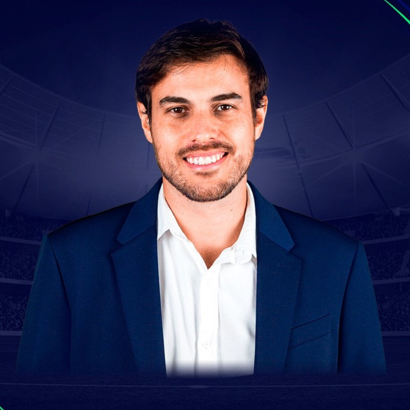 Бернардо Понтес