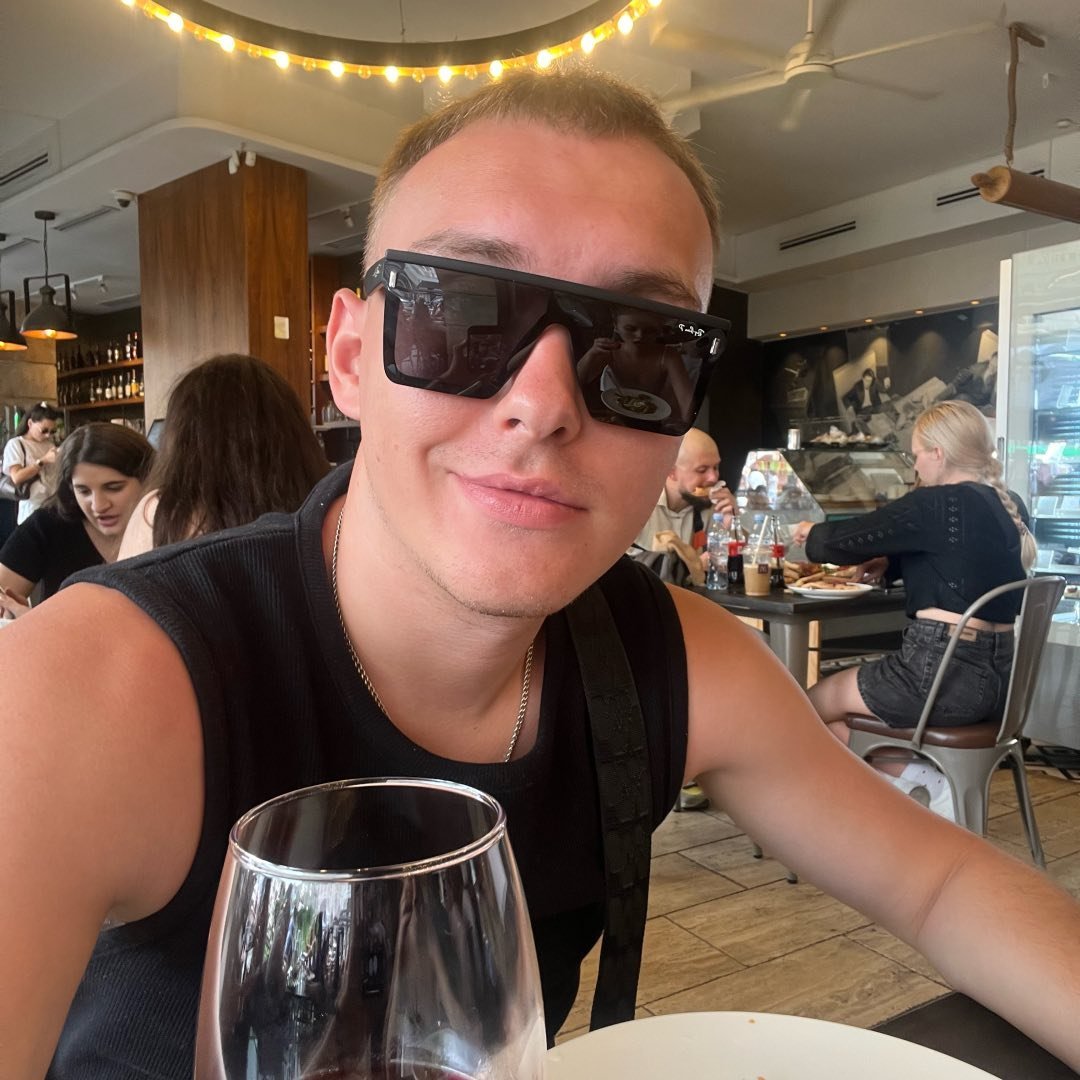 Богдан Авдеев