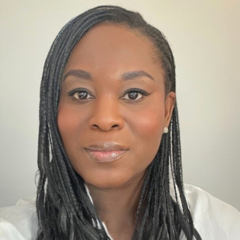 Коррин Леон