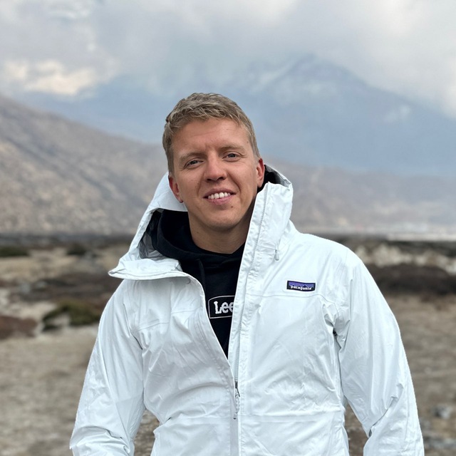 Денис Харламов