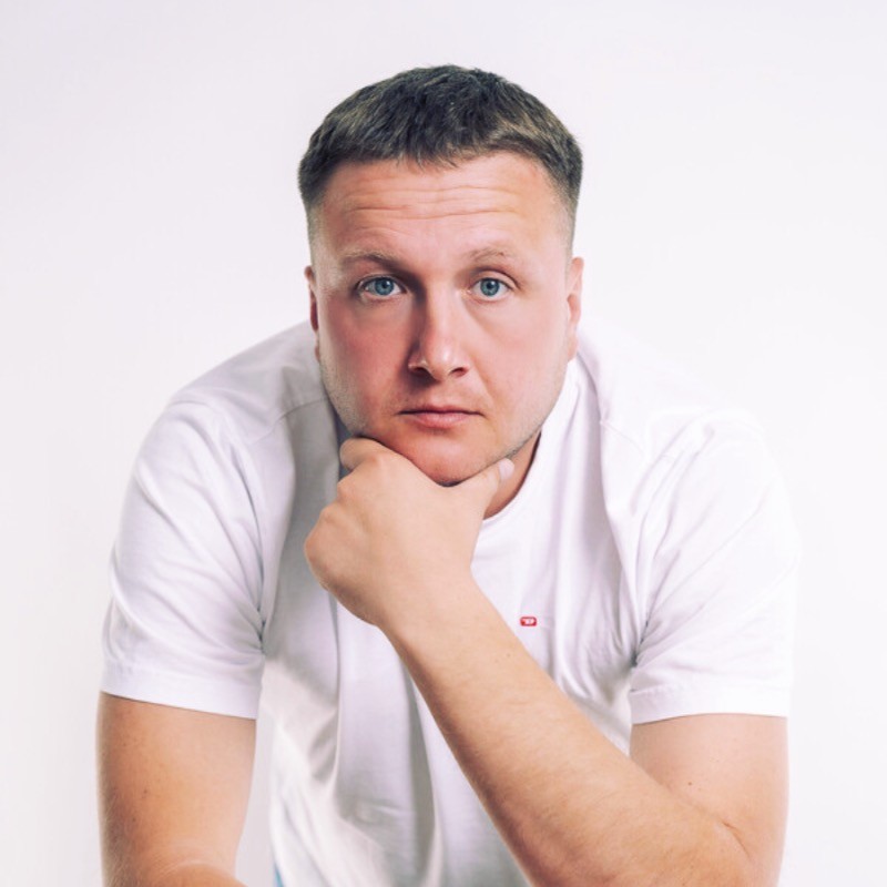 Денис Петренко