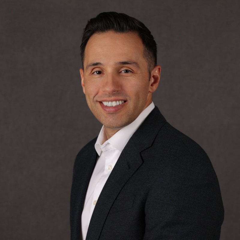 Джон Ангарола