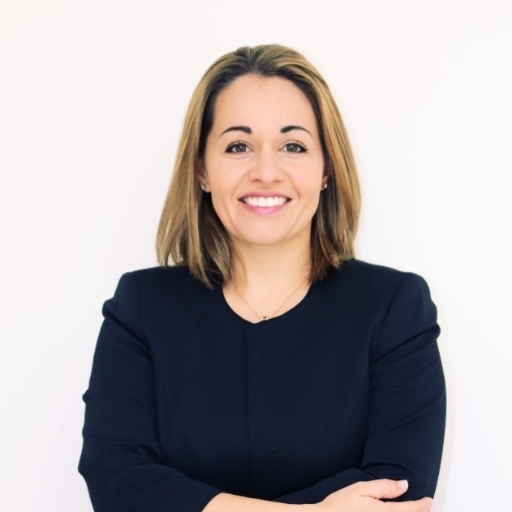 Лара Фальзон