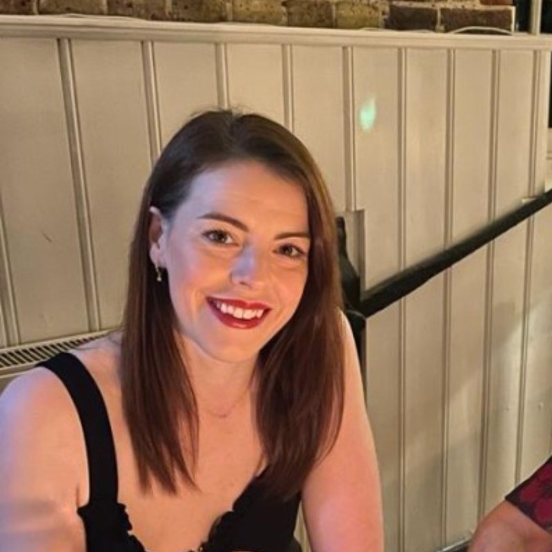 Лара Джеймс