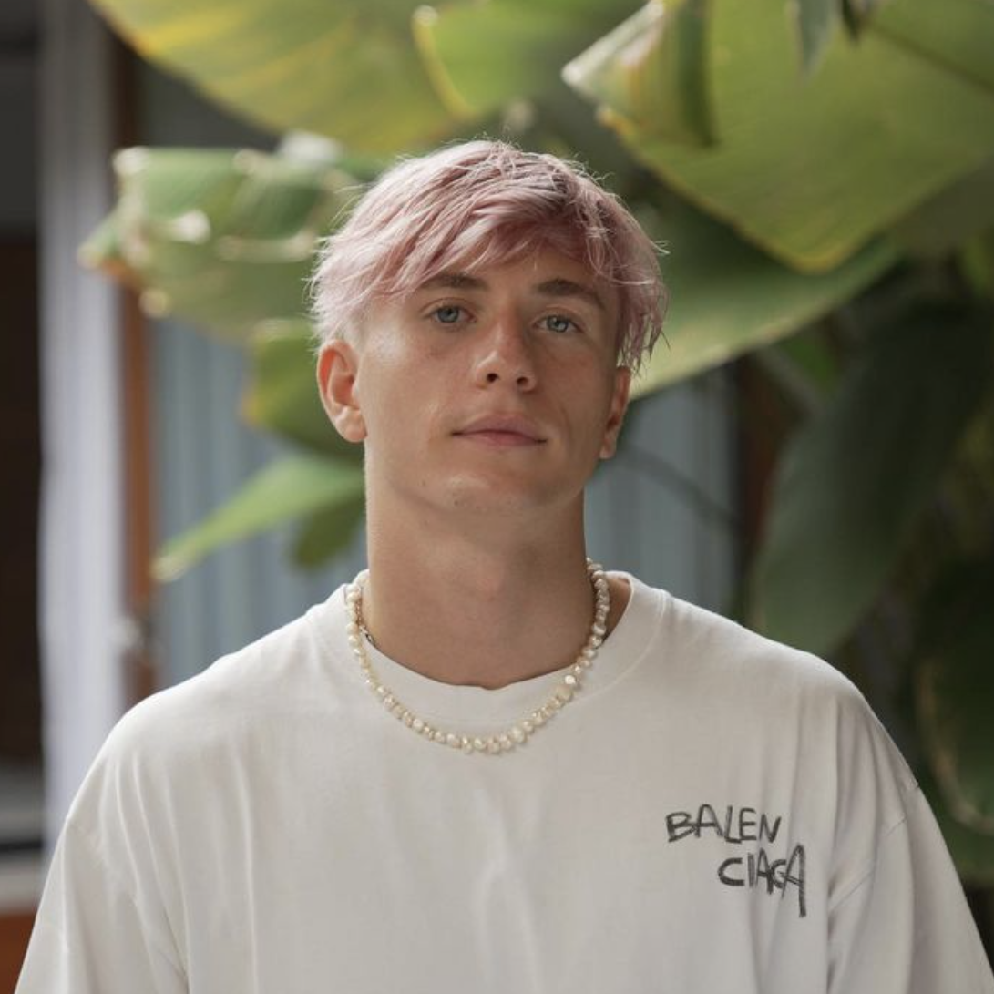 Максим Макеев