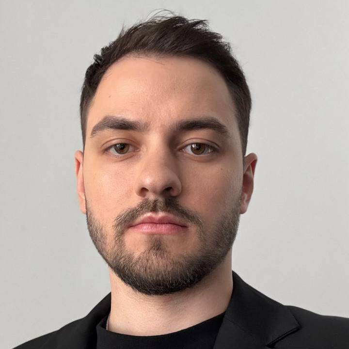 Максим Безводицкий