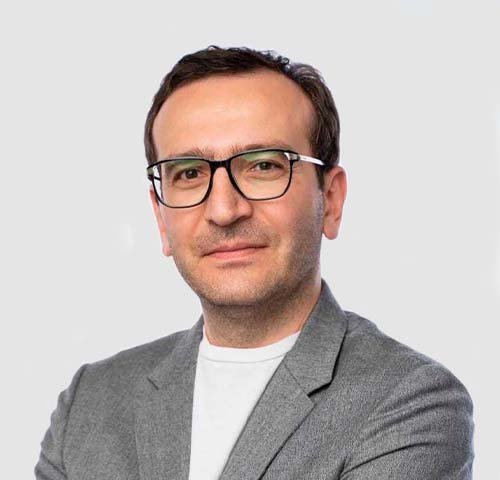 Паруйр Шахбазян