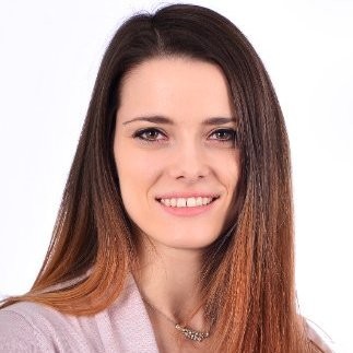 Паула Кара Фаркас