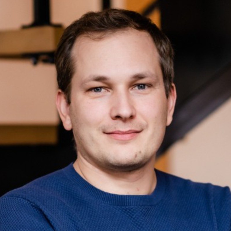 Петр Николаев