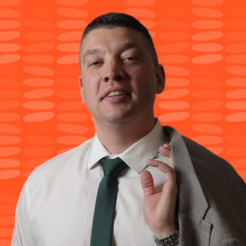 Урош Николич